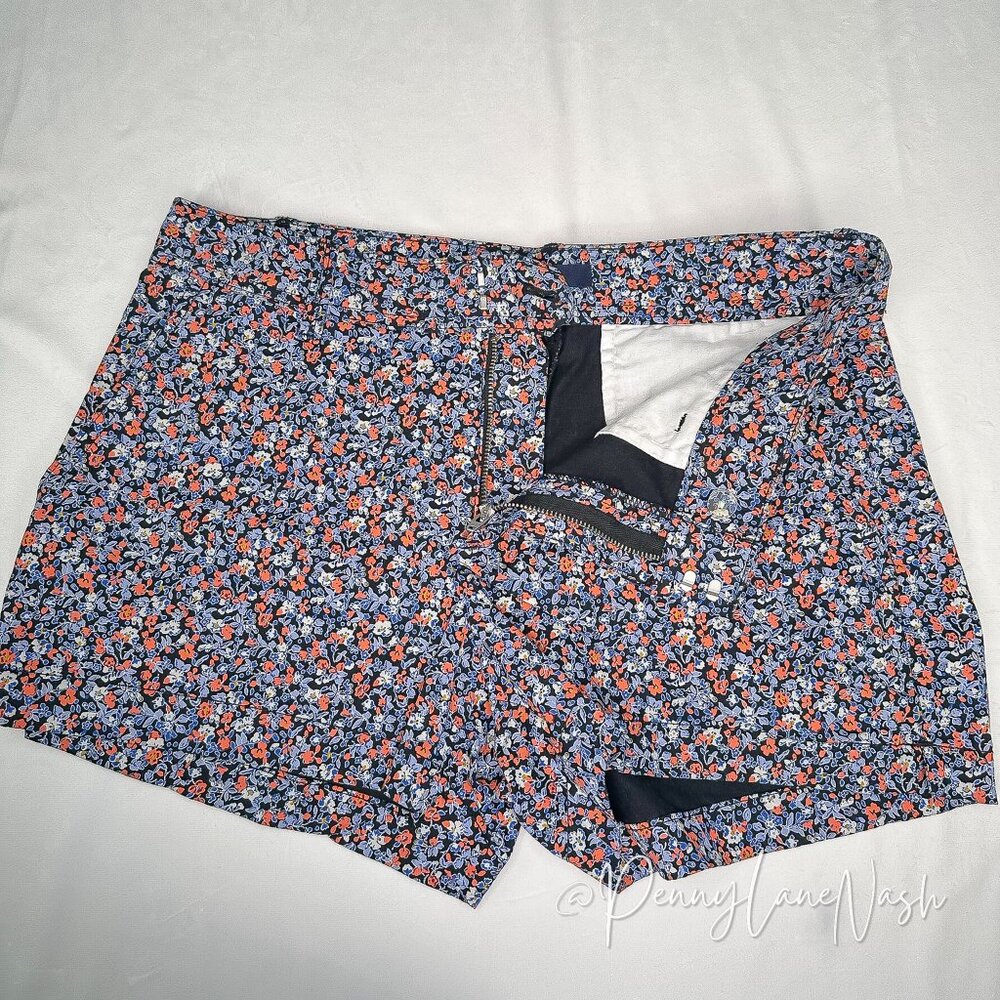 Gap 3" Khaki Shorts Size 6 Ditsy Floral - Picture 7 of 12